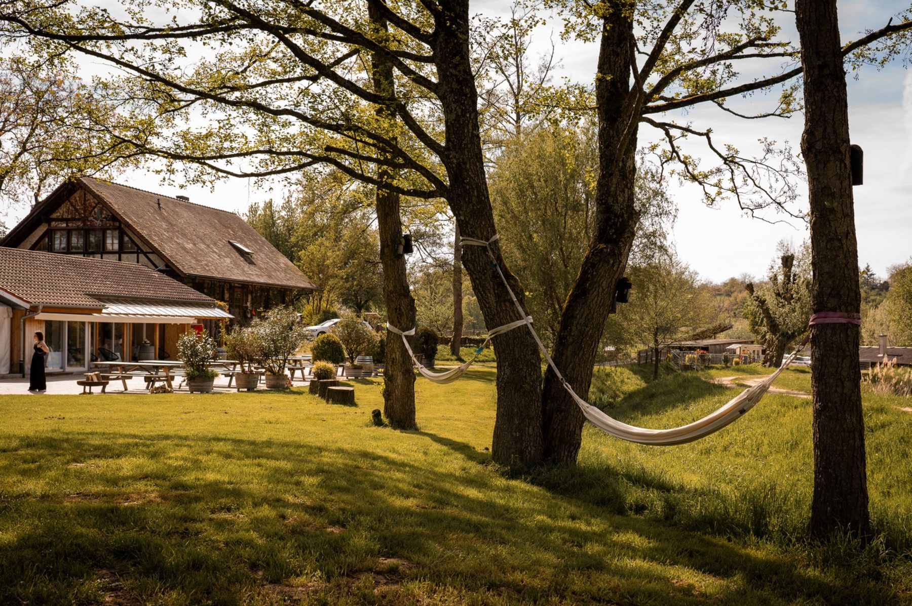 Besonderer Moment bei der Hochzeit von Clara und Andreas im Haus am Teich