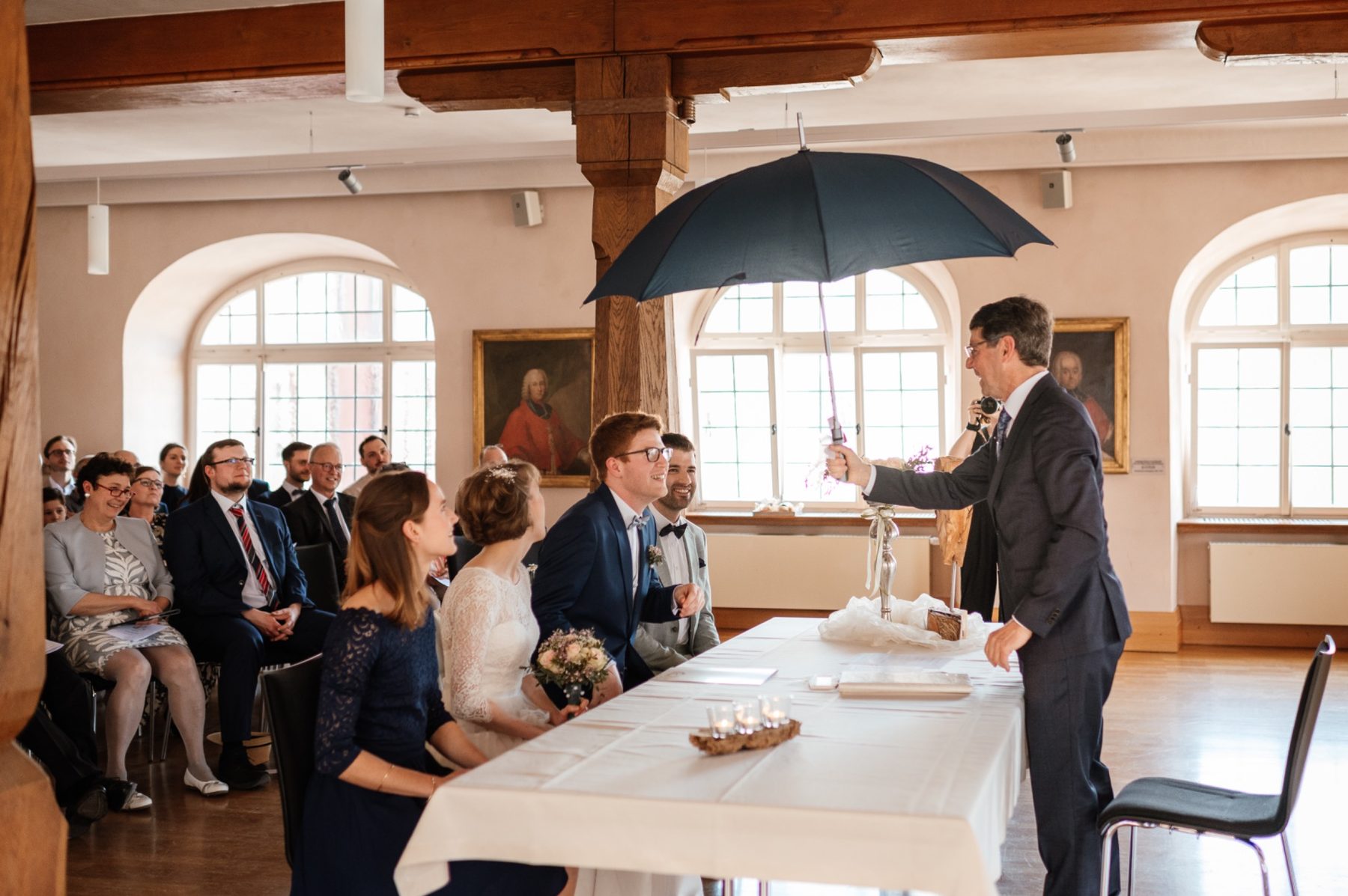 Detailaufnahme der Tischdekoration bei der Hochzeit von Clara und Andreas im Haus am Teich
