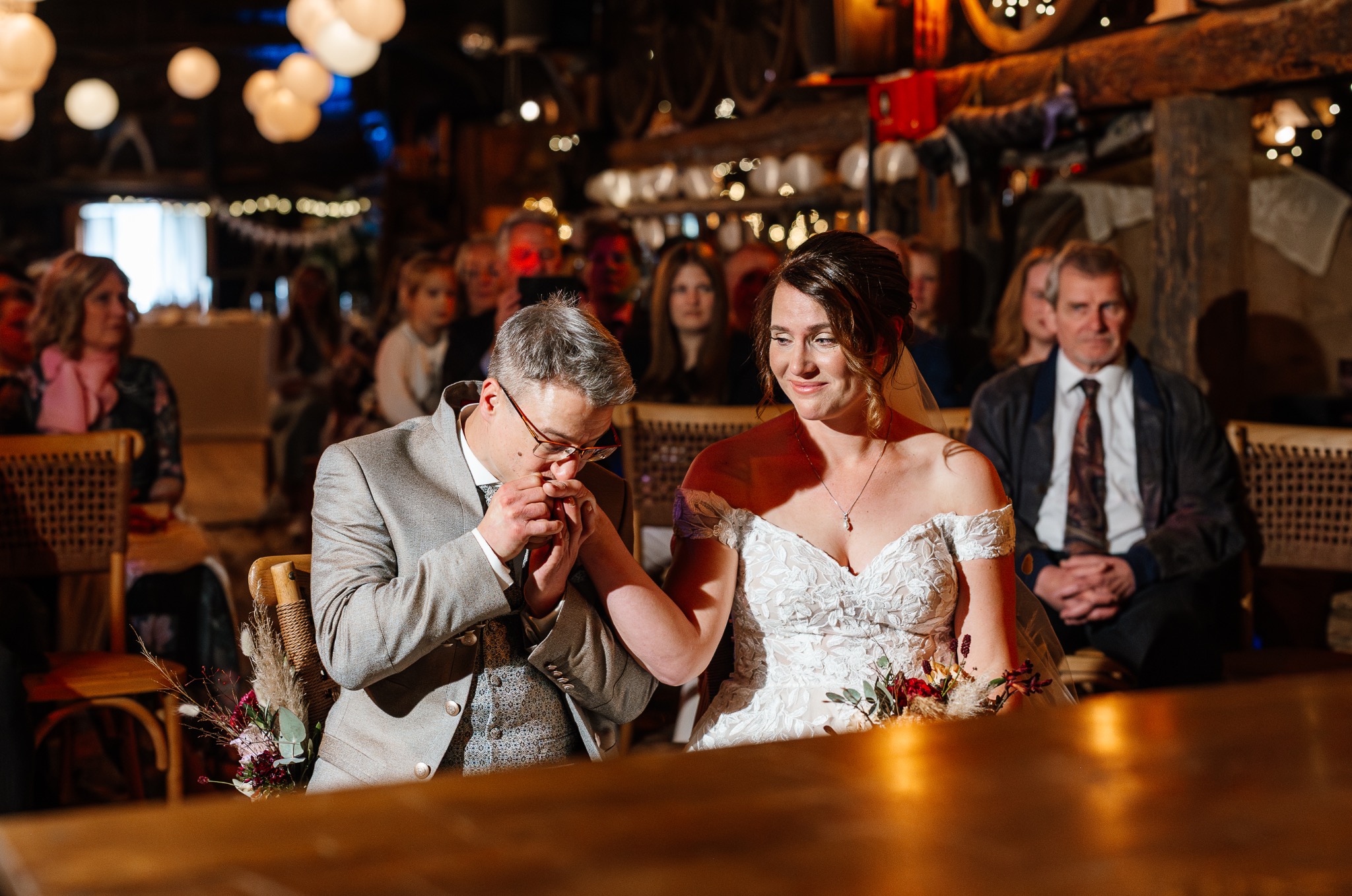 Hochzeit Schwarzwald Ortenau – Brautpaar bei freier Trauung