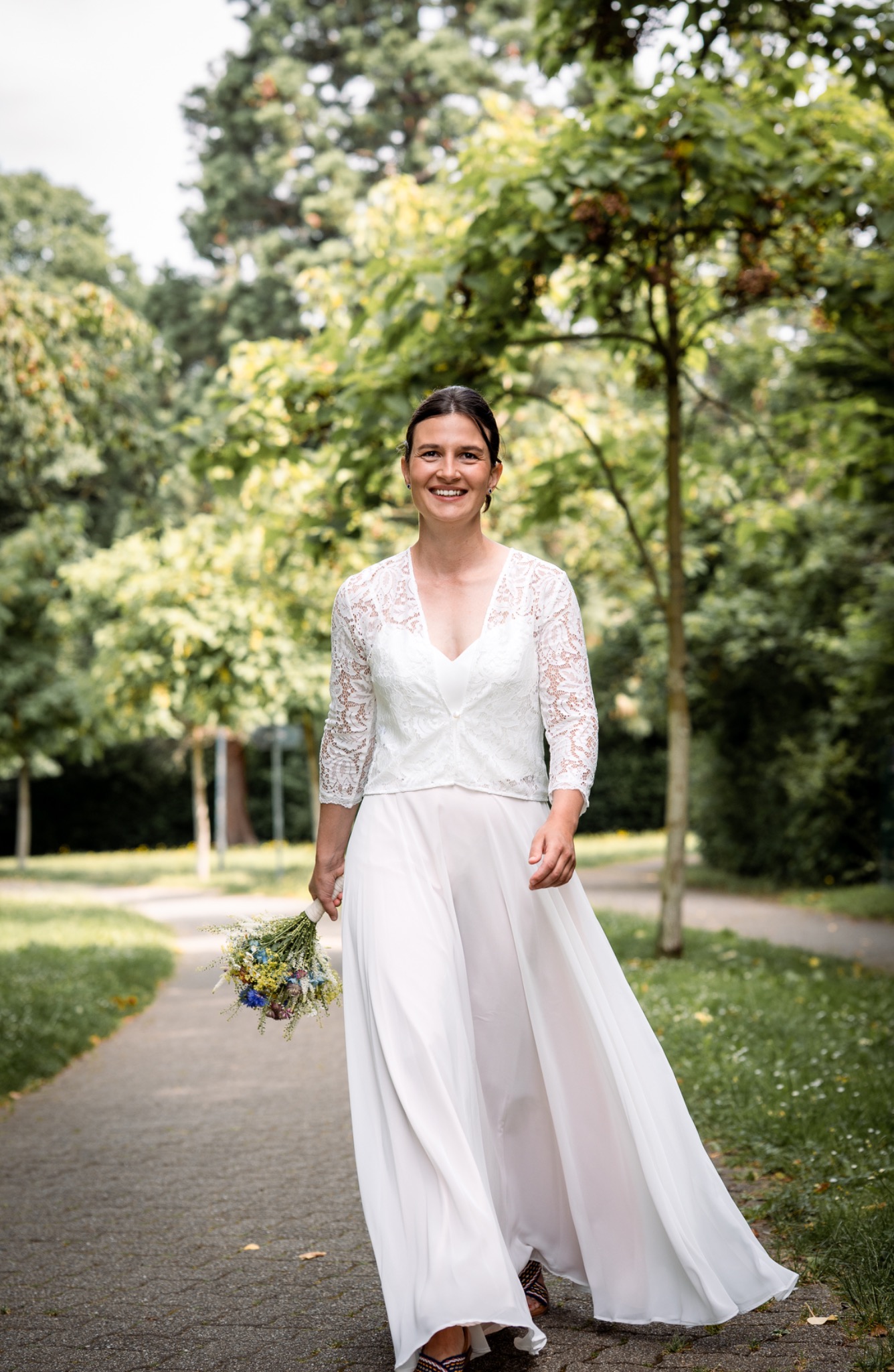 Kirchliche Trauung Freiburg – natürliche Hochzeitsfotos