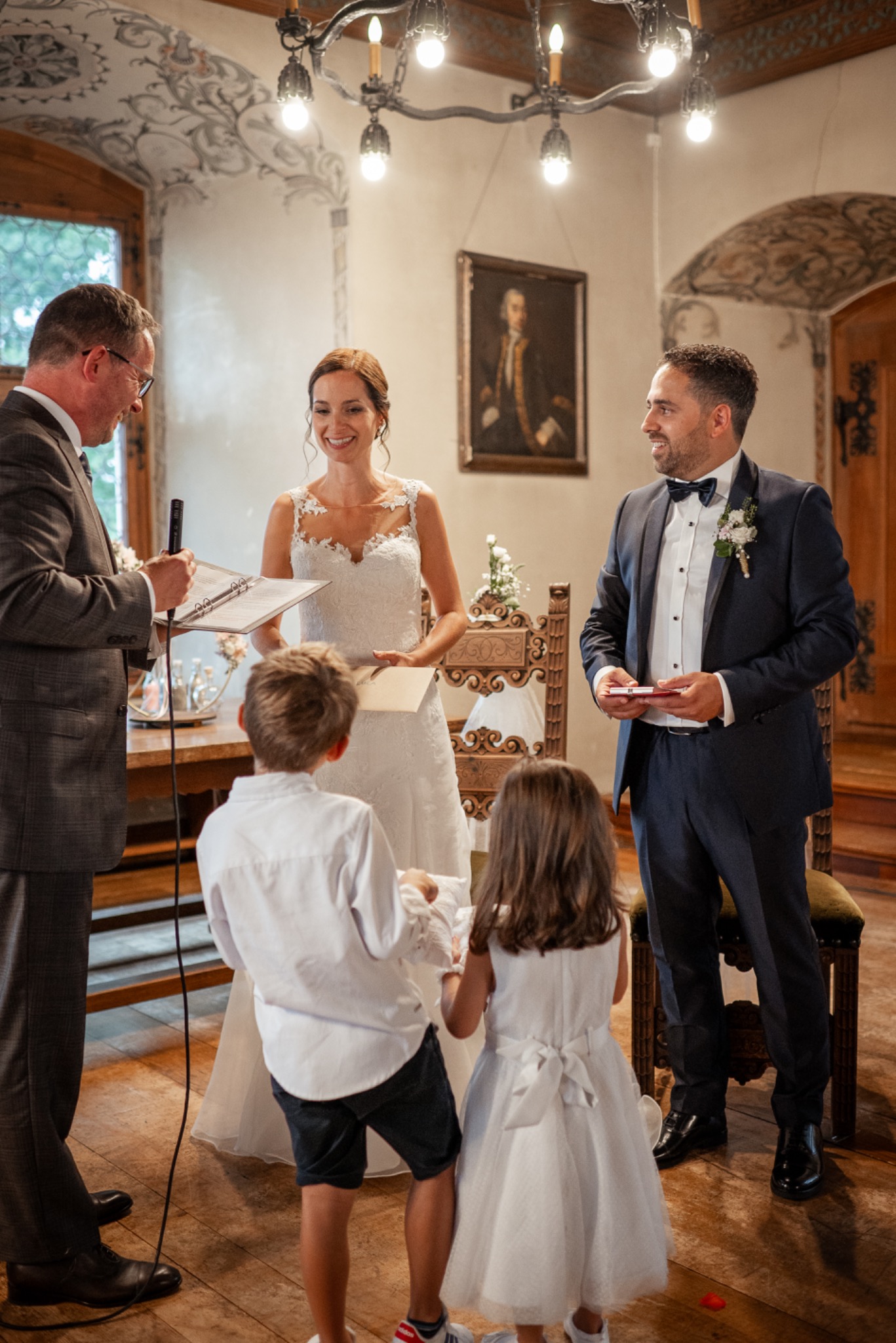 Brautpaar Schloss Staufenberg – Hochzeitsreportage Isabela Campos