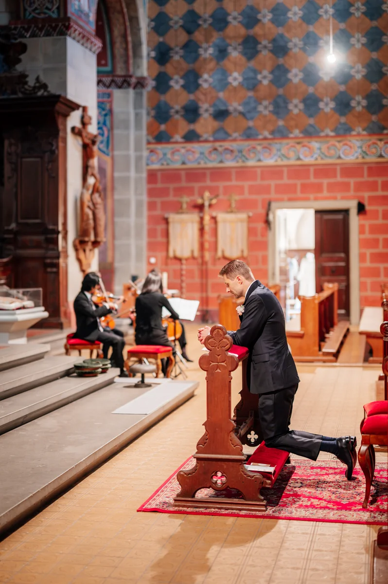 Matthias vor der kirchlichen Trauung in Gengenbach