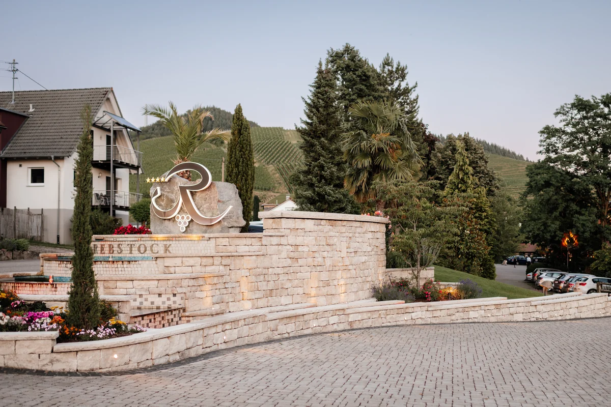 Eingang zum Hotel Restaurant Rebstock in Durbach