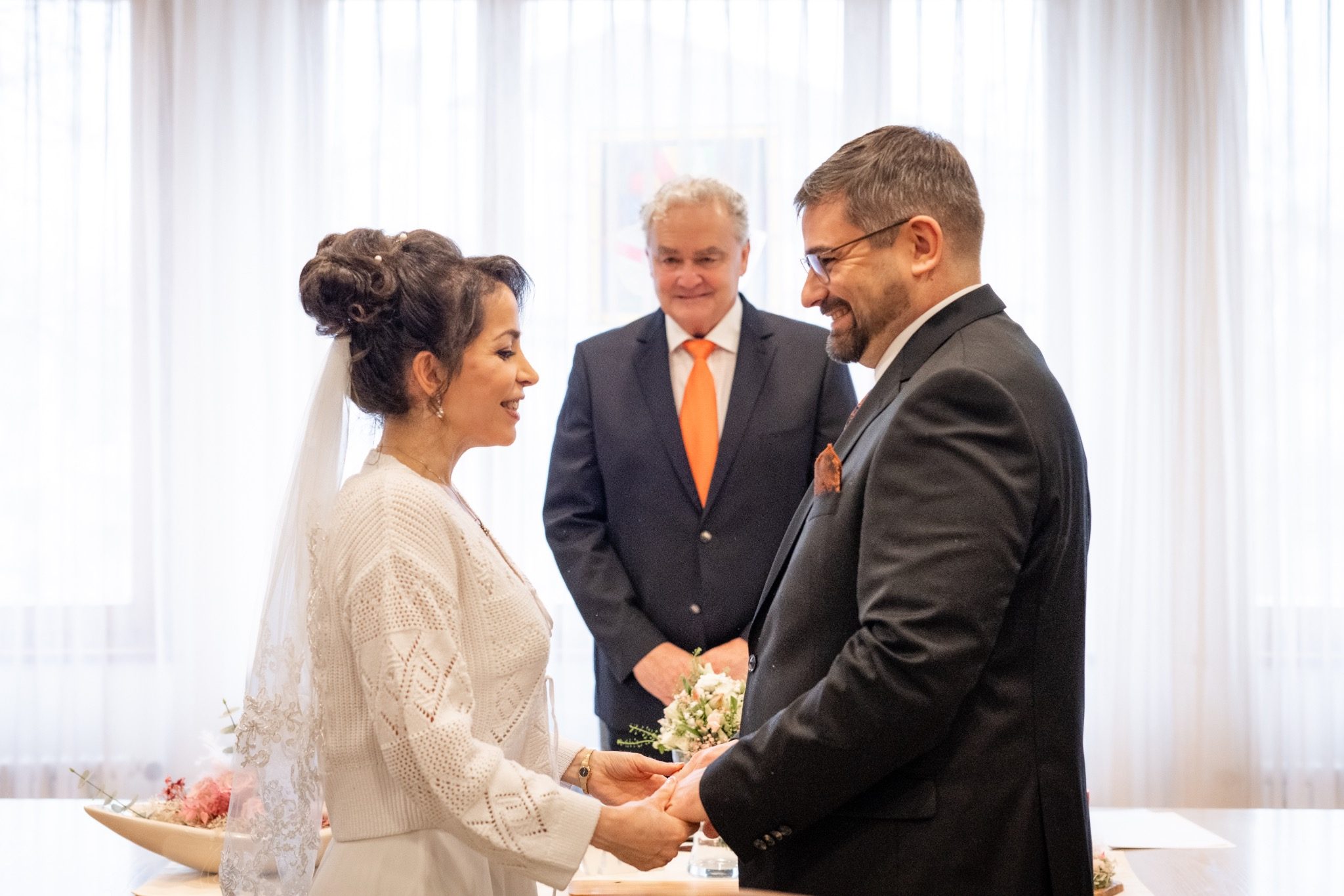Hochzeitsfotografin Isabela Campos – Brautpaar Tara und Konstantin in Gundelfingen und Denzlingen