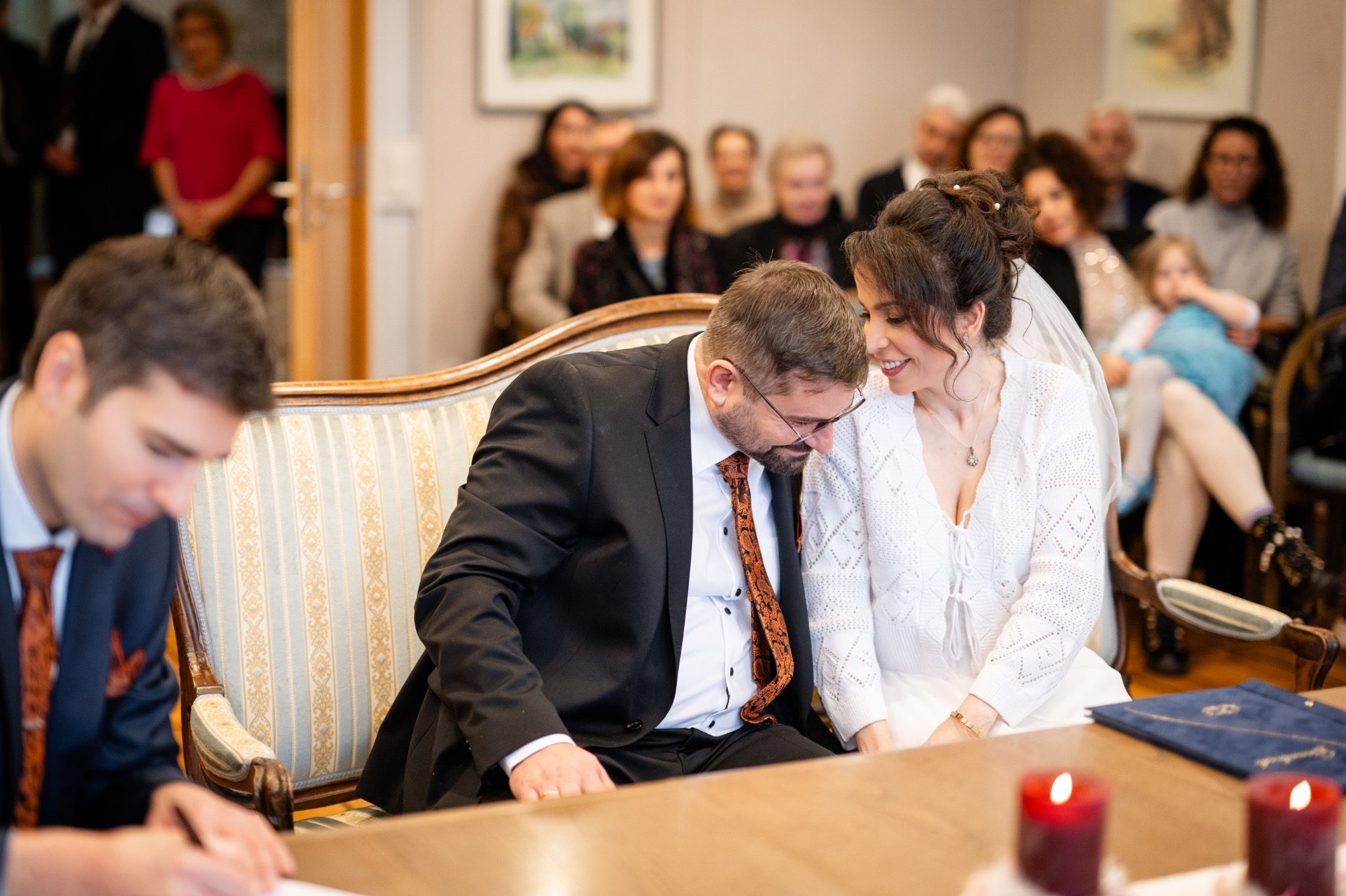 Paarfotos bei einer Novemberhochzeit in Gundelfingen bei Freiburg